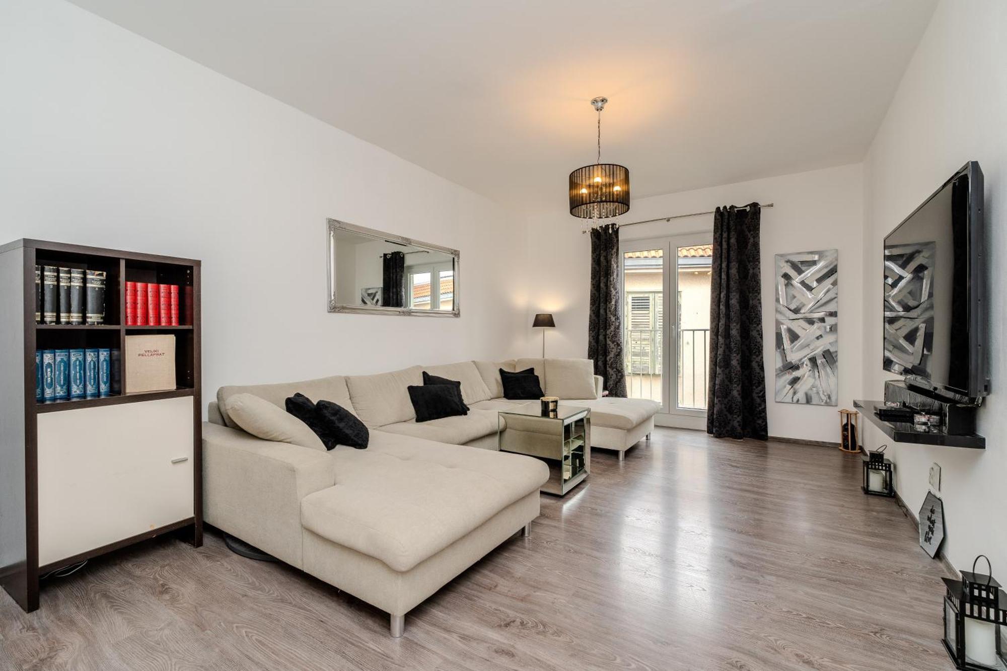 Zadar Center Apartment Verdi,Big & Cosy Екстериор снимка